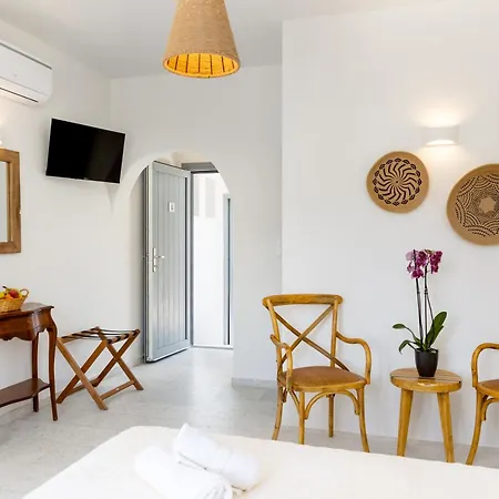 Helios Appartement Pláka