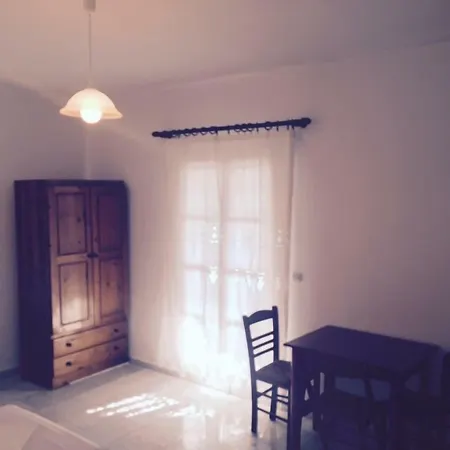 Helios Apartment Pláka