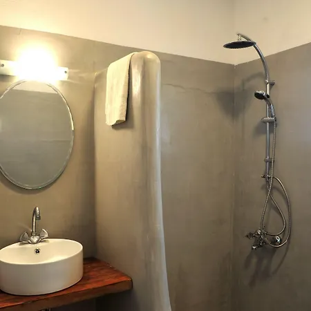 Helios Apartment *